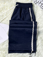 Casual Wide-leg Pants With Lace Trim And An Elastic Waist